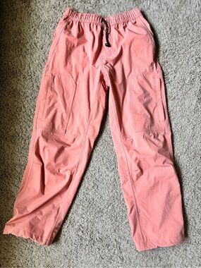 Standard Chic cargo pant size women’s small